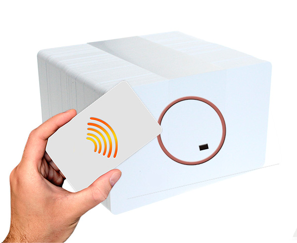 Tarjetas-blancas-de-proximidad-tk4100