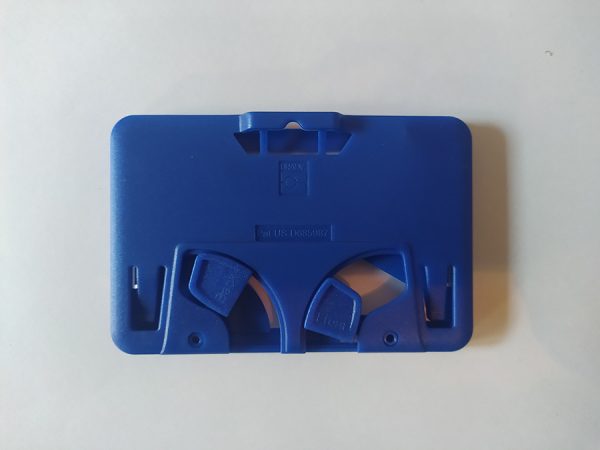 Porta-tarjeta-rígido-bicolor-hasta-3-tarjetas-trasera