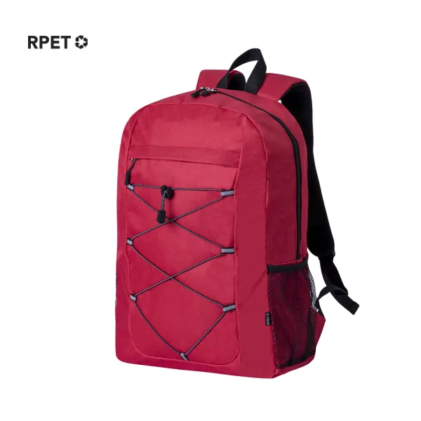 Mochila confeccionada en resistente 600D RPET. Cuenta con un bolsillo principal con cierre de cremallera, y doble tirador. Las cintas para los hombros son acolchadas y ajustables. Presenta bolsillos de rejilla en los laterales, así como cuerda elástica ajustable en el frontal. Disponible en una variada gama de colores con accesorios en negro. Logotipo RPET en etiqueta exterior. El material RPET se elabora a partir de plástico reciclado, para así fomentar la reutilización de residuos plásticos y ayudar a la sostenibilidad del planeta. Parte Trasera y Cintas Acolchadas
